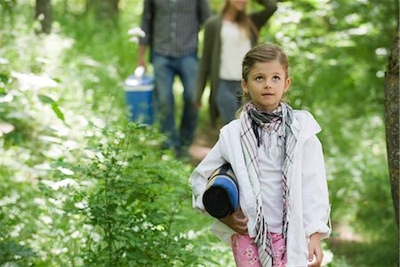 simsearch:633-05401448,k - Girl walking in woods with parents, looking up Stock Photo - Premium Royalty-Free, Code: 633-05401443