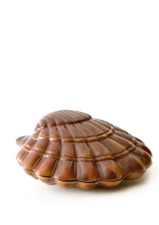 simsearch:633-02345833,k - Seashell chocolat Photographie de stock - Premium Libres de Droits, Code: 633-01274121