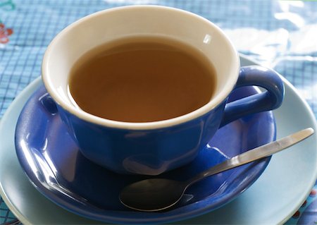 simsearch:633-01272207,k - Cup of tea, with saucer Foto de stock - Sin royalties Premium, Código: 633-01274488