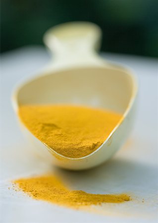 Turmeric powder Foto de stock - Sin royalties Premium, Código: 633-01272303