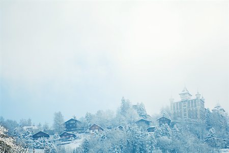 simsearch:633-01574103,k - Switzerland, Vaud canton, Lavaux region, snowy mountain landscape with castle Stock Photo - Premium Royalty-Free, Code: 633-01572923