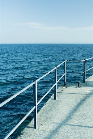 simsearch:633-01573071,k - Concrete pier with metal railing on lake Stock Photo - Premium Royalty-Free, Code: 633-01573041