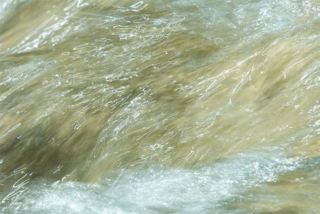 streaming water close up - Water running, abstract view, full frame Stock Photo - Premium Royalty-Free, Code: 633-01573417