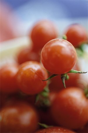 simsearch:633-01274090,k - Tomates Photographie de stock - Premium Libres de Droits, Code: 633-01573664