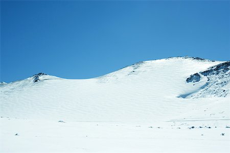 simsearch:633-01573727,k - Snowy mountain landscape Foto de stock - Sin royalties Premium, Código: 633-01573714