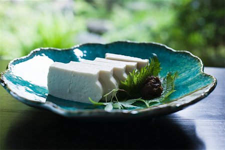 Shima tofu with sea urchin puree Foto de stock - Sin royalties Premium, Código: 633-02417850