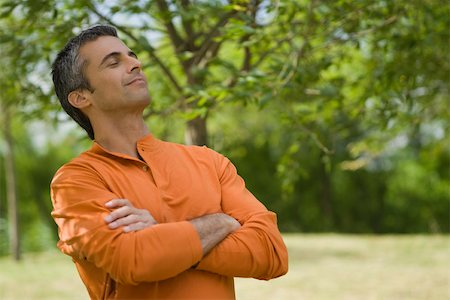 Man enjoying fresh air outdoors Foto de stock - Sin royalties Premium, Código: 633-03444694