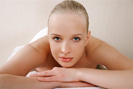skin and fit - Woman waiting to have a massage Stock Photo - Premium Royalty-Free, Code: 644-01435972