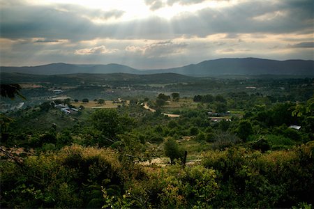 simsearch:644-01630770,k - Countryside view with sunlight through clouds Stock Photo - Premium Royalty-Free, Code: 644-01630781