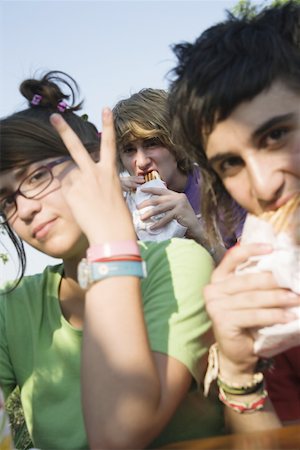 sandwich historical - Teenagers hanging out, eating Stock Photo - Premium Royalty-Free, Code: 644-01825520