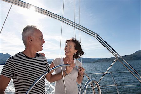 partner (freizeit) - Older couple sailing together Foto de stock - Sin royalties Premium, Código: 649-05520984