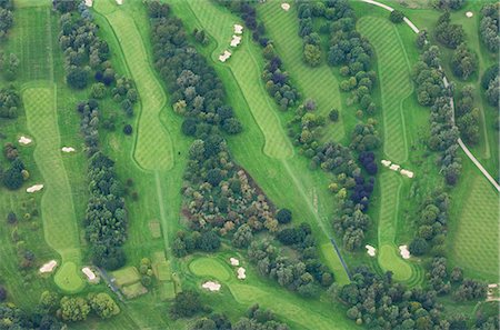 recreation golfing - Vue aérienne du parcours de golf links Photographie de stock - Premium Libres de Droits, Code: 649-05801676