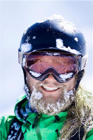 skieur (homme et femme) - Gros plan du visage de neige-couvertes de skieurs Photographie de stock - Premium Libres de Droits, Code: 649-05801882