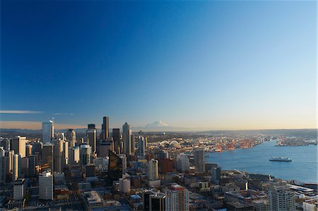 Aerial view of Seattle city skyline Foto de stock - Sin royalties Premium, Código: 649-05950893