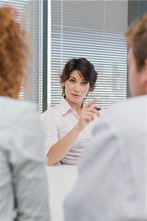 empleador (hombre y mujer) - Business people talking in office Foto de stock - Sin royalties Premium, Código: 649-06000842