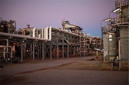 pipe refinery - Infrastructure of oil refinery Stock Photo - Premium Royalty-Free, Code: 649-06040440