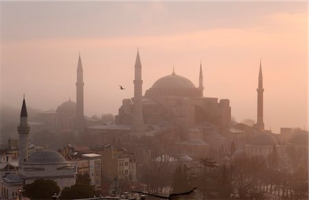 Aya Sofya at dawn, Istanbul, Turkey Foto de stock - Sin royalties Premium, Código: 649-06113031