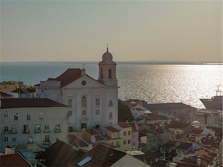 portugal - Aerial view of ornate buildings in city Foto de stock - Sin royalties Premium, Código: 649-06164270