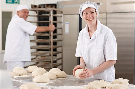 freshly baked bread - Chef baking in kitchen Stock Photo - Premium Royalty-Free, Code: 649-06165014