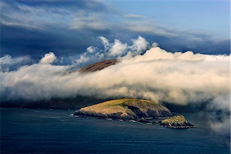 slea head - Clouds over rural islands Foto de stock - Sin royalties Premium, Código: 649-06305392