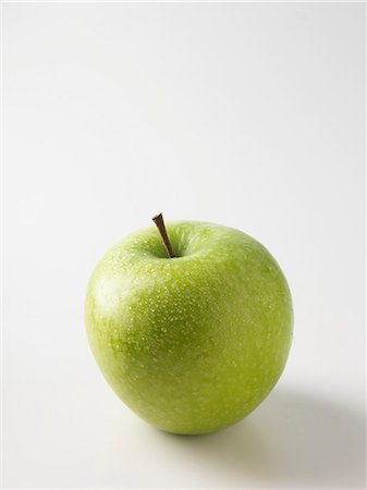 single apple - Close up of green apple Stock Photo - Premium Royalty-Free, Code: 649-06400574