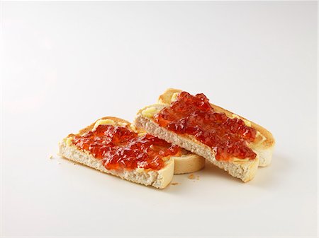 Toast with butter and jam Foto de stock - Sin royalties Premium, Código: 649-06400597