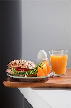 sandwich, nobody - Tray of breakfast food on table Stock Photo - Premium Royalty-Free, Code: 649-06400709