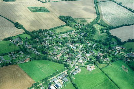 farm grass - Aerial view of rural town and fields Foto de stock - Sin royalties Premium, Código: 649-06401185