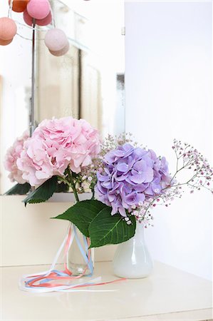pink - Colorful flowers in glass vase Stock Photo - Premium Royalty-Free, Code: 649-06432912