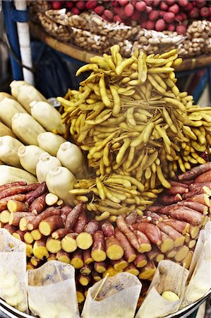 Légumes pour les vendre au marché Photographie de stock - Premium Libres de Droits, Code: 649-06433229