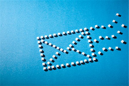 Sugar cubes in envelope shape Stock Photo - Premium Royalty-Free, Code: 649-06532916