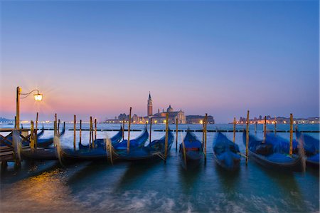 Blurred view of rowboats in harbor Stock Photo - Premium Royalty-Free, Code: 649-06533177