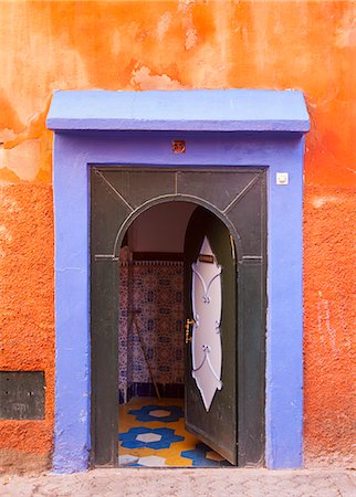 Colorful ornate doorway Stock Photo - Premium Royalty-Free, Code: 649-06622274