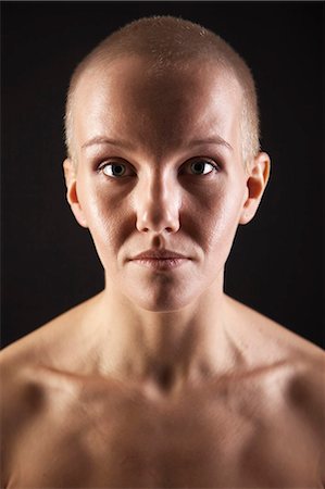 shaved head caucasian - Nude woman with shaved head Stock Photo - Premium Royalty-Free, Code: 649-06622680