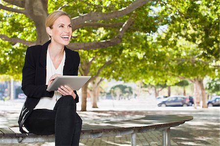 park not nobody not beach - Businesswoman using laptop computer Stock Photo - Premium Royalty-Free, Code: 649-06717150