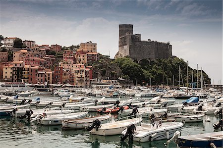 Boats docked in harbor Stock Photo - Premium Royalty-Free, Code: 649-06717893