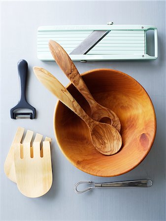 salad tongs - Wooden salad bowl and kitchen utensils Stock Photo - Premium Royalty-Free, Code: 649-06812158