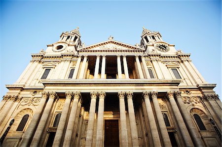 saint paul's cathedral - St Paul's Cathedral entrance, London, England, UK Foto de stock - Sin royalties Premium, Código: 649-06812858