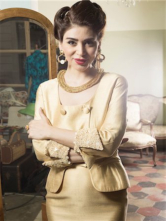 Portrait of woman in vintage clothes Foto de stock - Sin royalties Premium, Código: 649-07063577