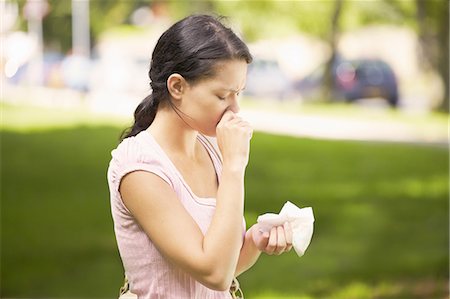 Woman suffering from hay fever Foto de stock - Sin royalties Premium, Código: 649-07118716