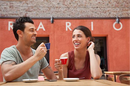 simsearch:649-07238579,k - Couple drinking espressos outside cafe, Florence, Tuscany, Italy Stock Photo - Premium Royalty-Free, Code: 649-07238589