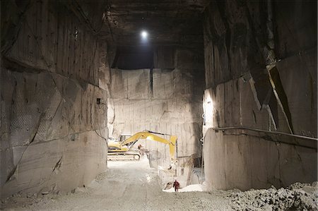 quarry worker - Inside a marble quarry Foto de stock - Sin royalties Premium, Código: 649-07238752