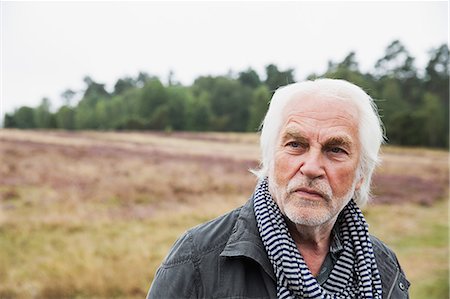 senior man portrait scarf - Portrait of senior man with grey hair Stock Photo - Premium Royalty-Free, Code: 649-07239704