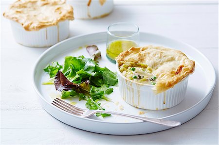 Still life of chicken, leek and pea pies Stock Photo - Premium Royalty-Free, Code: 649-07437287
