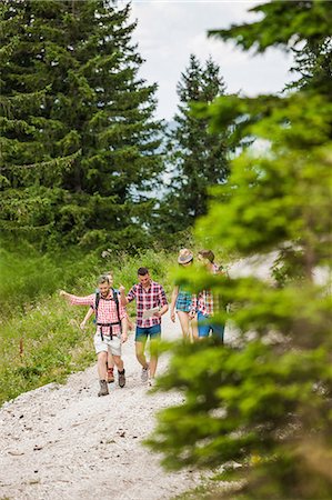 simsearch:649-07437577,k - Group of friends hiking, Tyrol, Austria Foto de stock - Sin royalties Premium, Código: 649-07437616