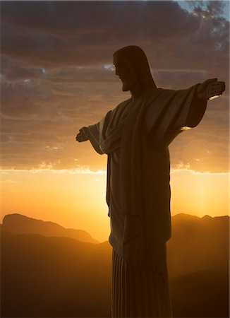 fe - Christ the Redeemer statue at sunset, Rio De Janeiro, Brazil Foto de stock - Sin royalties Premium, Código: 649-07521158
