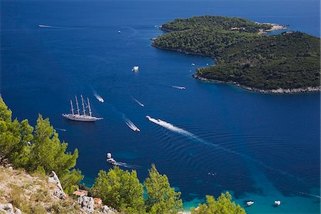 View from Mount Srd of cruise ships and sailboats on the Adriatic sea, Dubrovnik, Dalmatia region, Croatia, Eastern Europe Stock Photo - Premium Royalty-Free, Code: 649-07710193