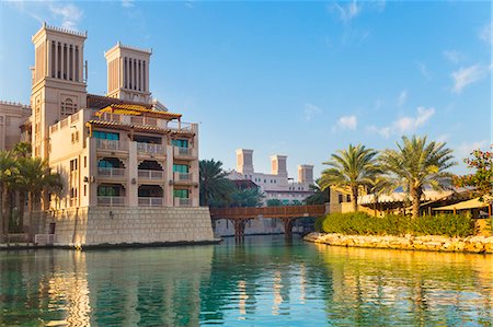 dubai palm city - Madinat Jumeirah, Dubai, United Arab Emirates Stock Photo - Premium Royalty-Free, Code: 649-07710301