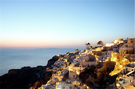 simsearch:649-08086760,k - Oia town at sunset, Santorini, Cyclades Islands, Greece Stock Photo - Premium Royalty-Free, Code: 649-07710646