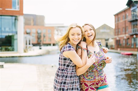 Friends fooling around by canal, Leeds, England Stockbilder - Premium RF Lizenzfrei, Bildnummer: 649-07736367